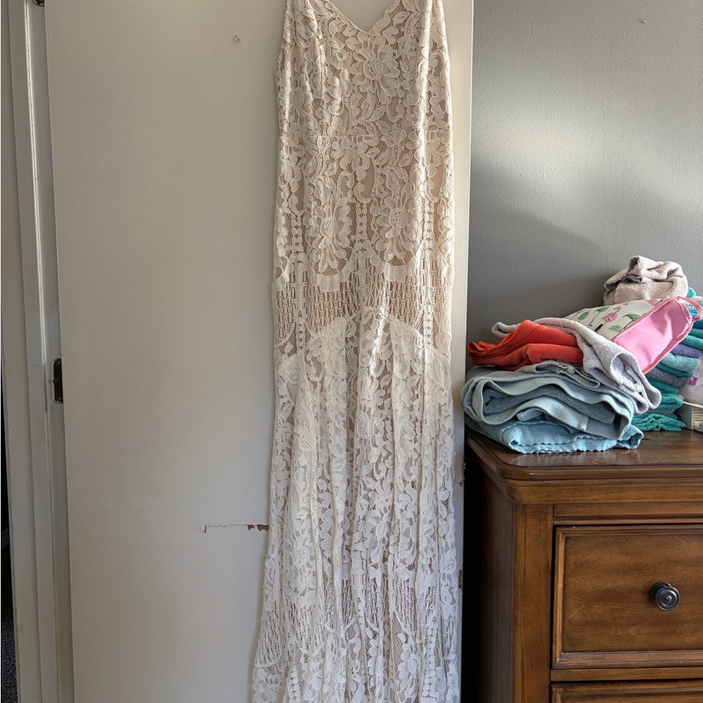 Lulu's Cream Floral Lace Gown